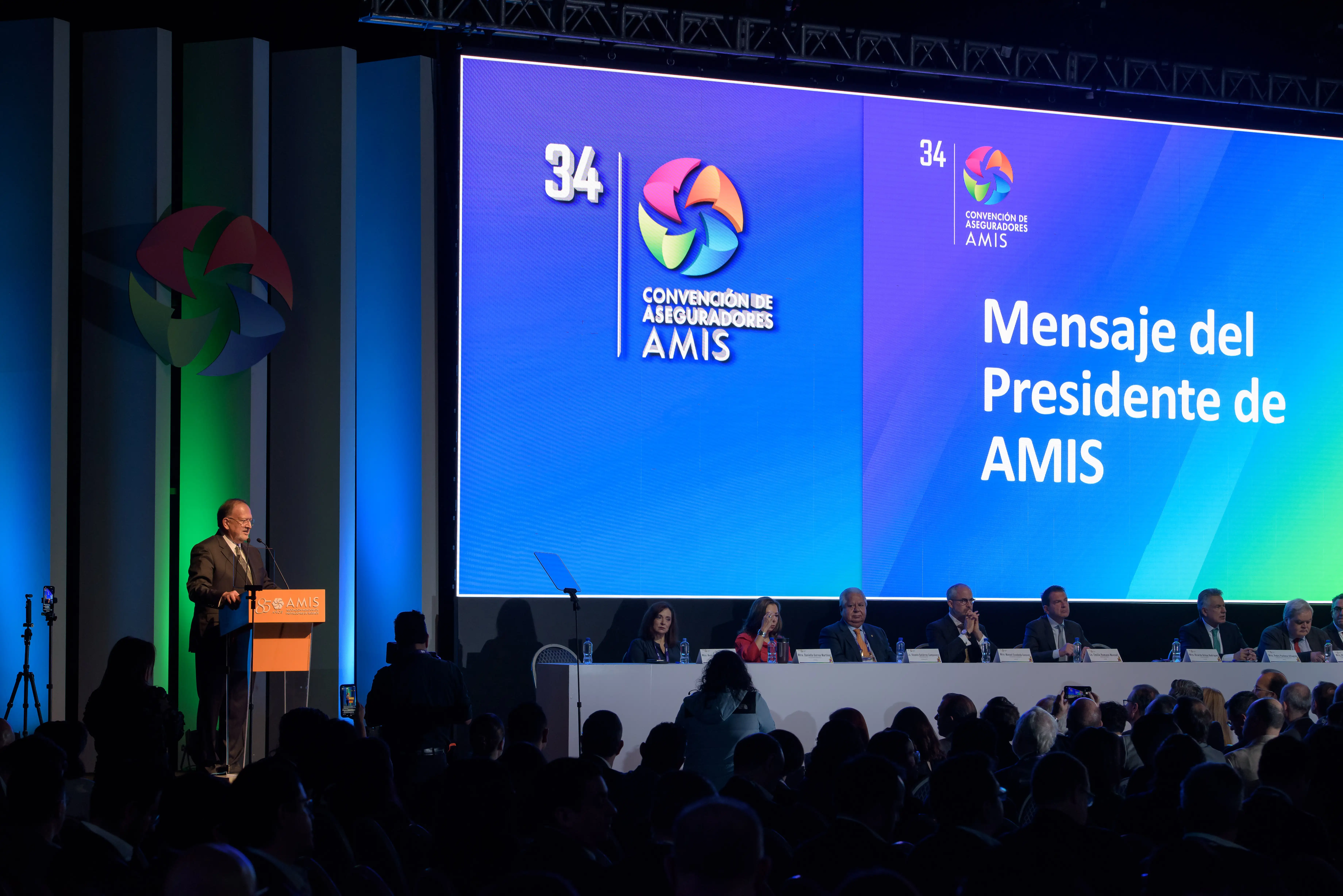 Aseguradoras pagan 60 millones de pesos cada minuto