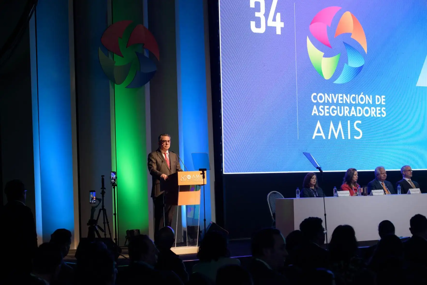 Galería Ceremonia de Inauguración de la 34 Convención de Aseguradores de la Asociación Mexicana de Instituciones de Seguros (AMIS)